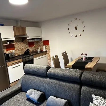 Apartman Bella *